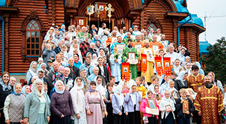 ПРЕСТОЛЬНЫЙ ПРАЗДНИК В ЗВЕЗДНОМ