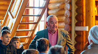 ПАЛОМНИКИ НА РАДОНИЦУ