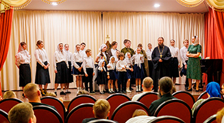 В ДЕНЬ СВЯТОЙ ТРОИЦЫ