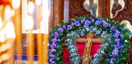 КРЕСТУ ТВОЕМУ ПОКЛОНЯЕМСЯ, ВЛАДЫКО…